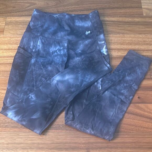 Danskin Women's Signature High Waisted Legging, black Wash, Small - Picture 3 of 7